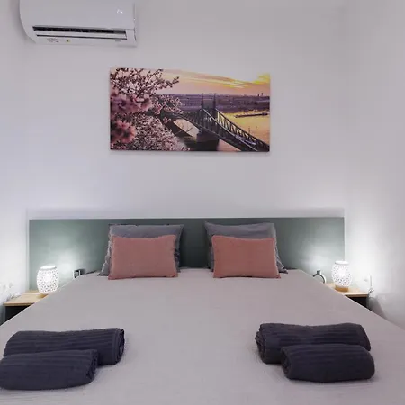 Klauzal Rooftop Διαμέρισμα *