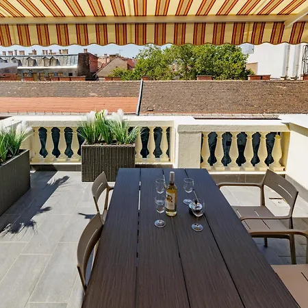 Klauzal Rooftop * Budapešť