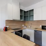Klauzal Rooftop Apartman