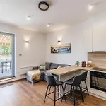 Apartman Klauzal Rooftop *