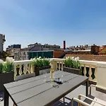 Klauzal Rooftop Apartament