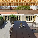 Klauzal Rooftop * Budapesta